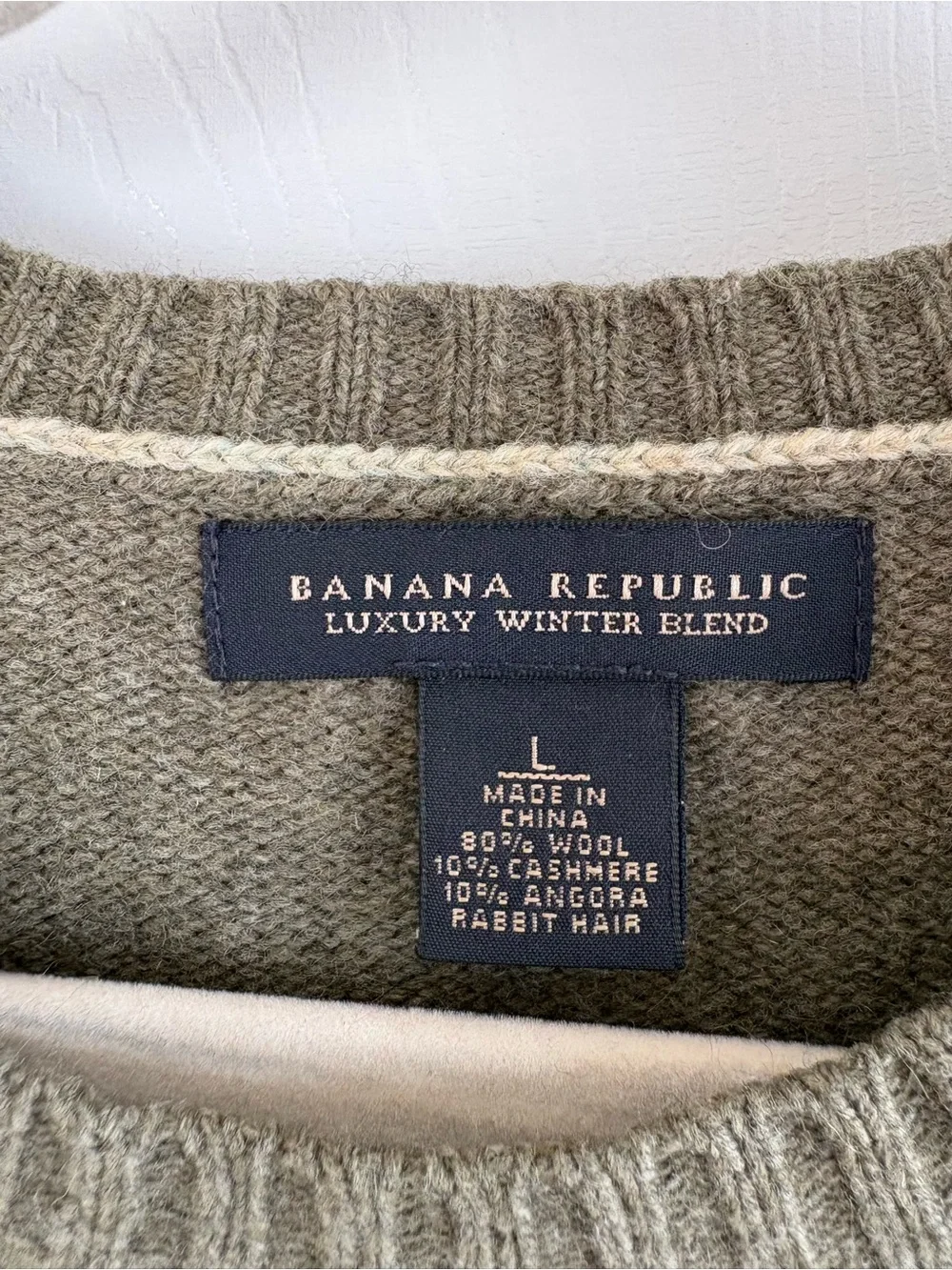 Banana Republic Cropped Luxury Wool Cashmere Angora Academia Sweater Army Green